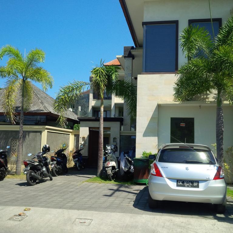 Suji Apartment Μπαλί Δωμάτιο φωτογραφία